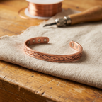 Bracelet contemporain en cuivre de Vera