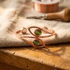 Bracelet en cuivre orné d'opale de Vera